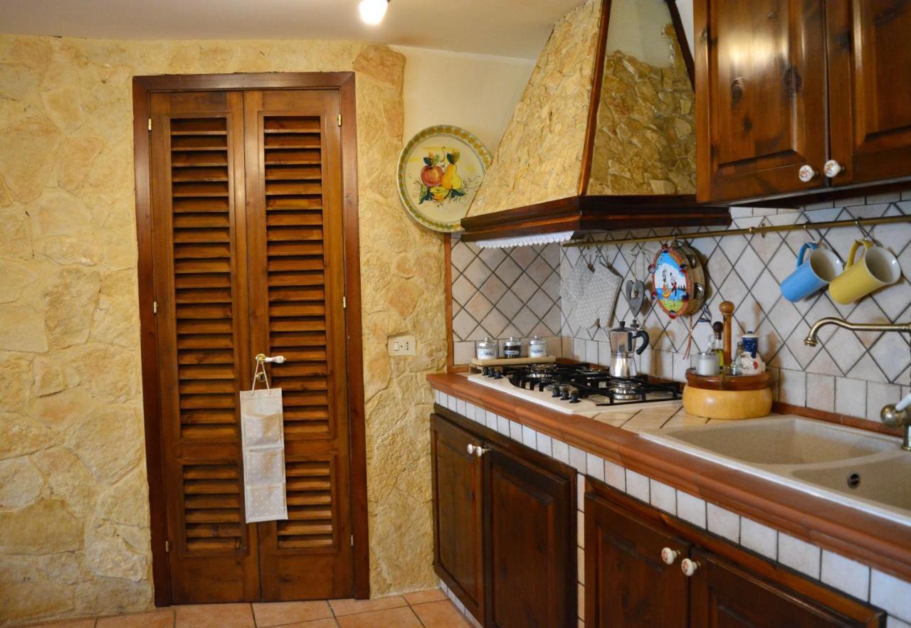B&B La Vita E Bella Aci Trezza Exteriör bild